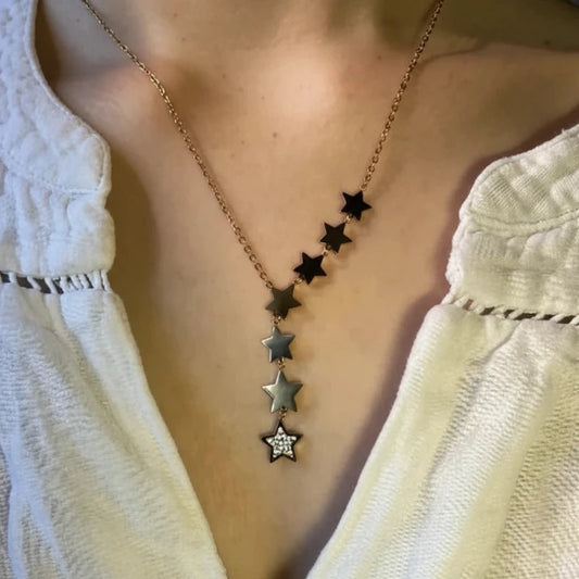 Collier Satellite rivière d'étoiles acier doré avec strass