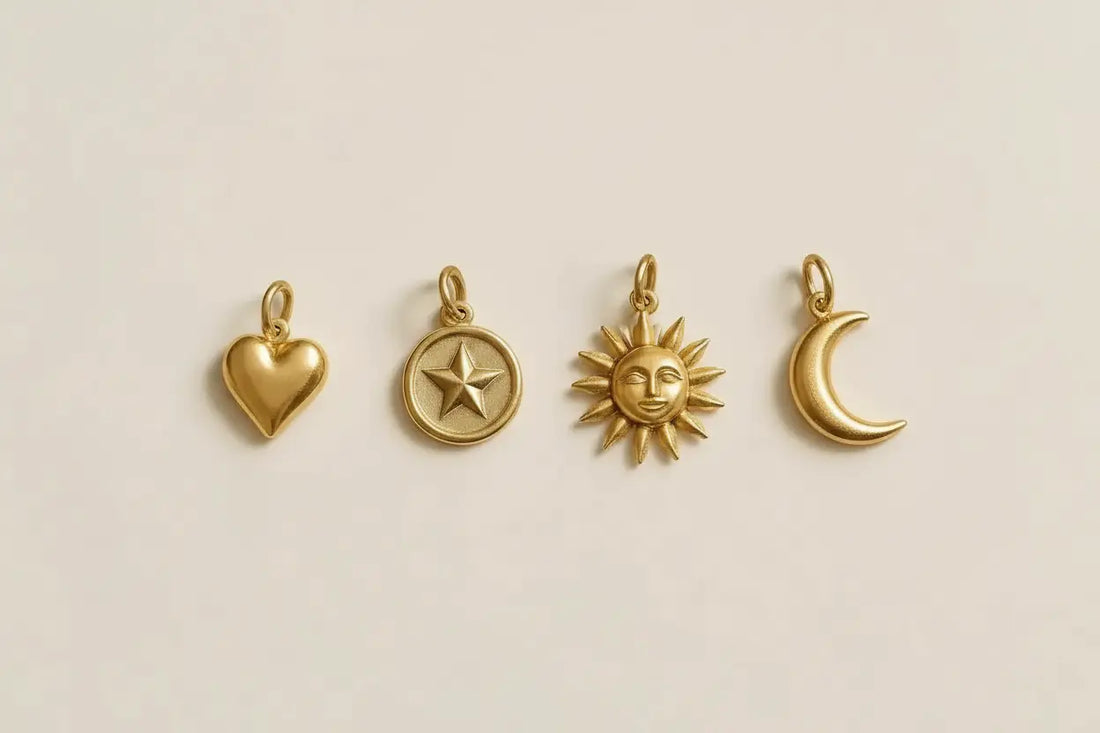 Collier cœur, médaille, soleil, lune : les pendentifs les plus tendance