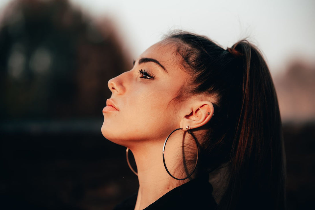 Quelle forme de boucles d'oreilles pour quelle forme de visage ?