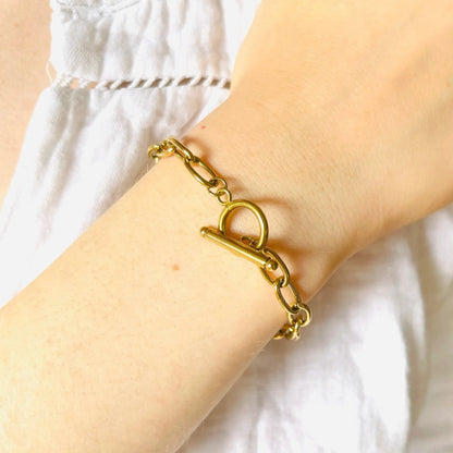 Bracelet-Bisous-porté-femme