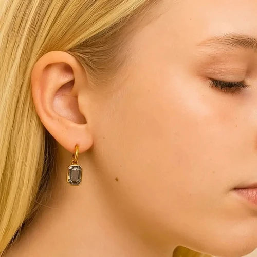 Boucles_pendantes_Alia_fermoir_charniere_securise
