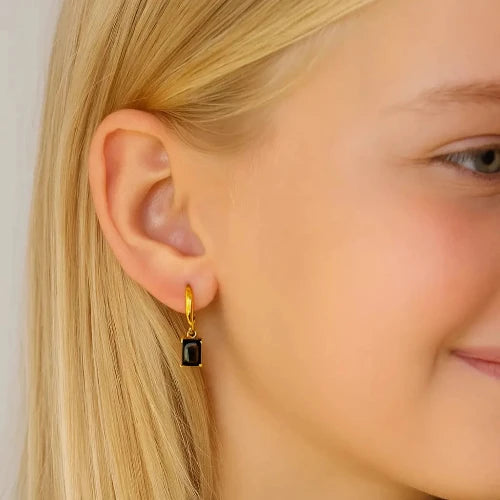 Boucles_Anna_acier_inoxydable_portees_visage_femme