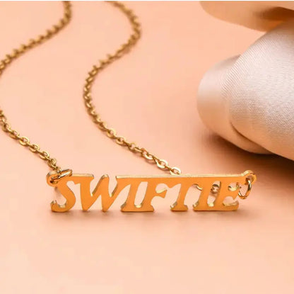 collier acier lettres swiftie | AMILINE