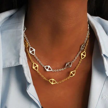 Collier_elina_acier_inoxydable_ajoure_geometrique