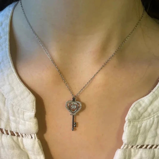 Collier pendentif La Clef du Bonheur en argent avec zircon - vue de face