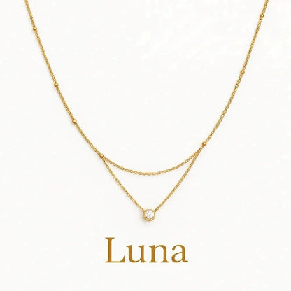 Collier Luna pendentif rond scintillant porté femme
